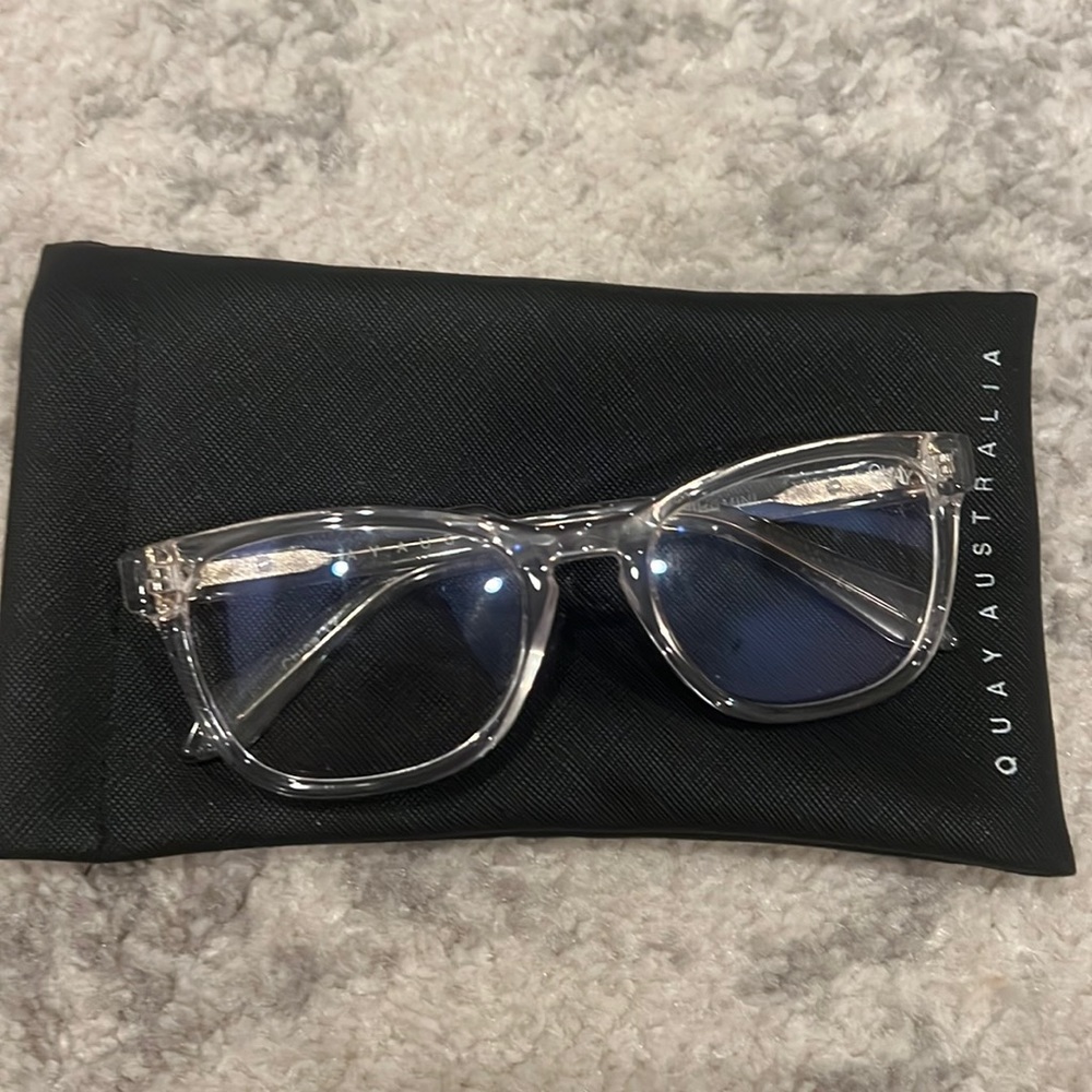 QUAY AUSTRALIA Hardware Mini Blue Light Glasses